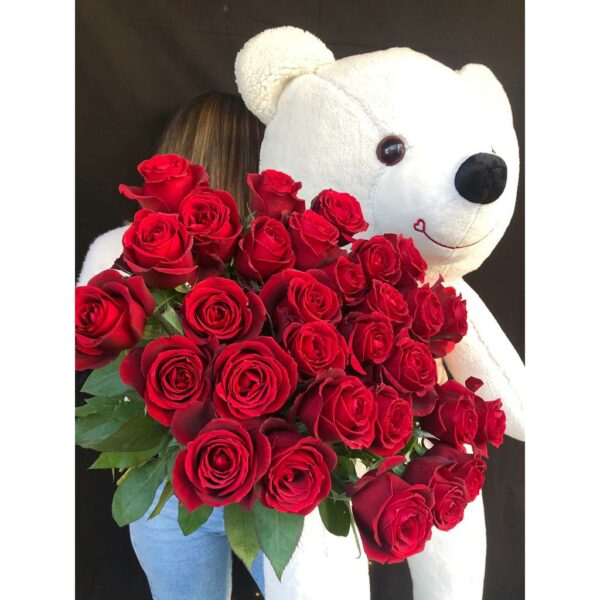 Huge Bear And Roses 3
