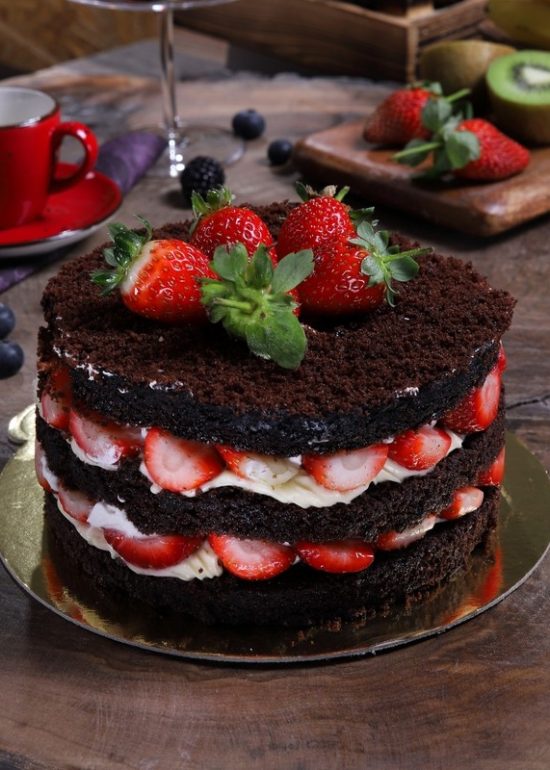 Cake delivery istanbul, same day delivery cake, Strawberry Hamburger Cake