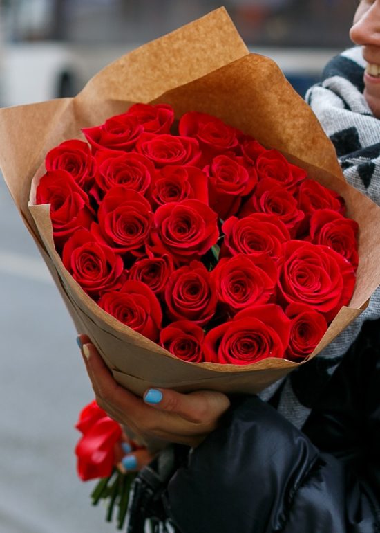 25 Red Roses