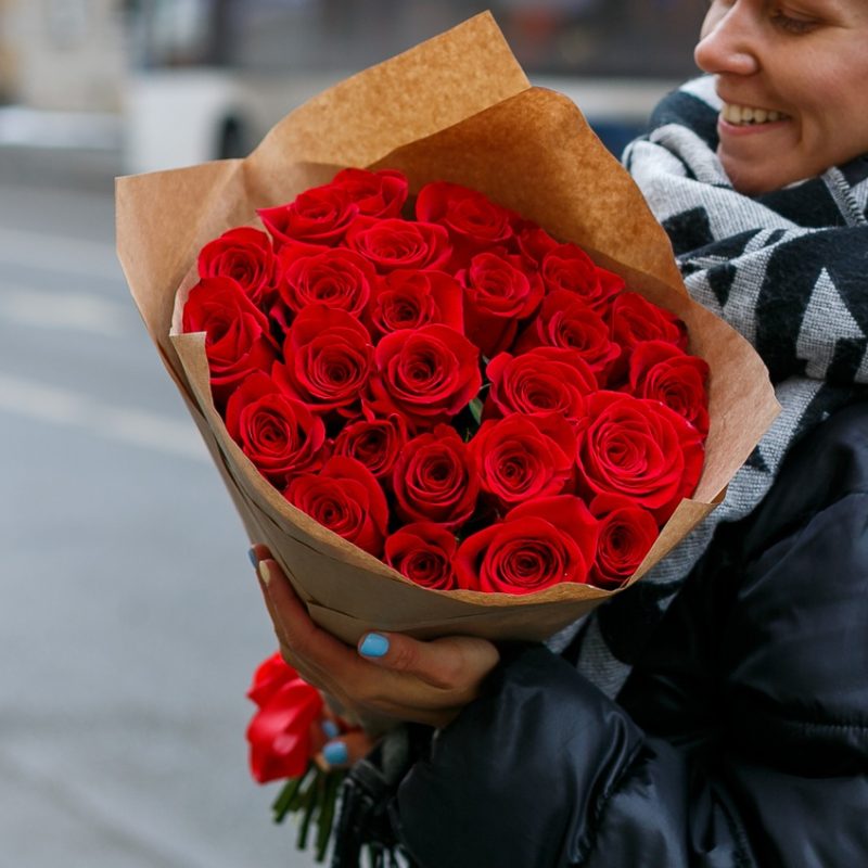 25 Red Roses Local Florist Istanbul Send Flower Same Day Delivery Live Support