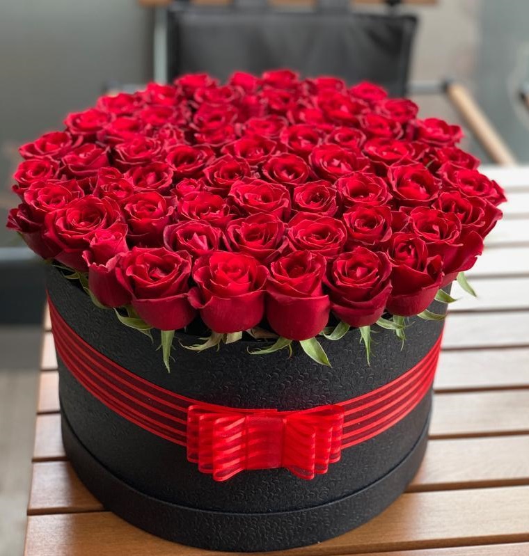 51 Roses Box
