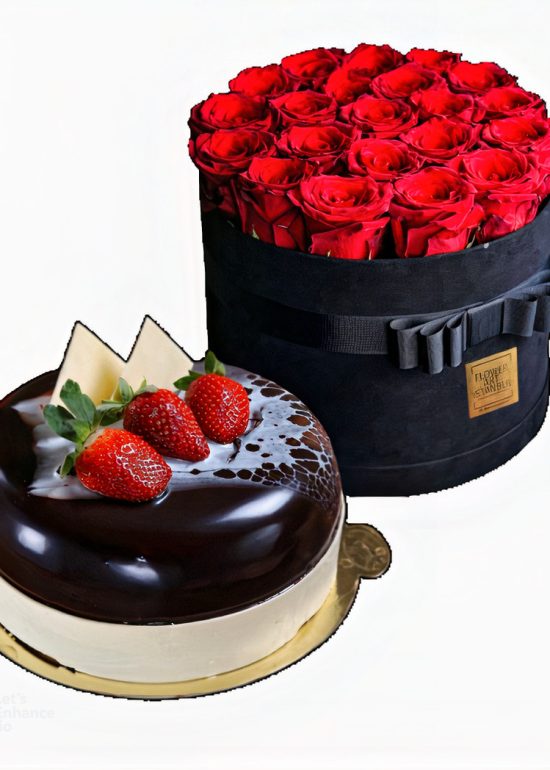 Rose Box W Strawberry Chocolate Cake