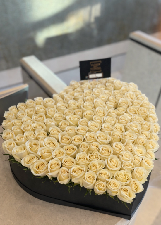 White Roses Big Heart Box