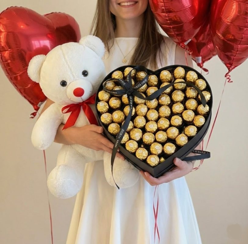 4 Ballons - Teddy Bear - Heart Shape Ferrerocher
