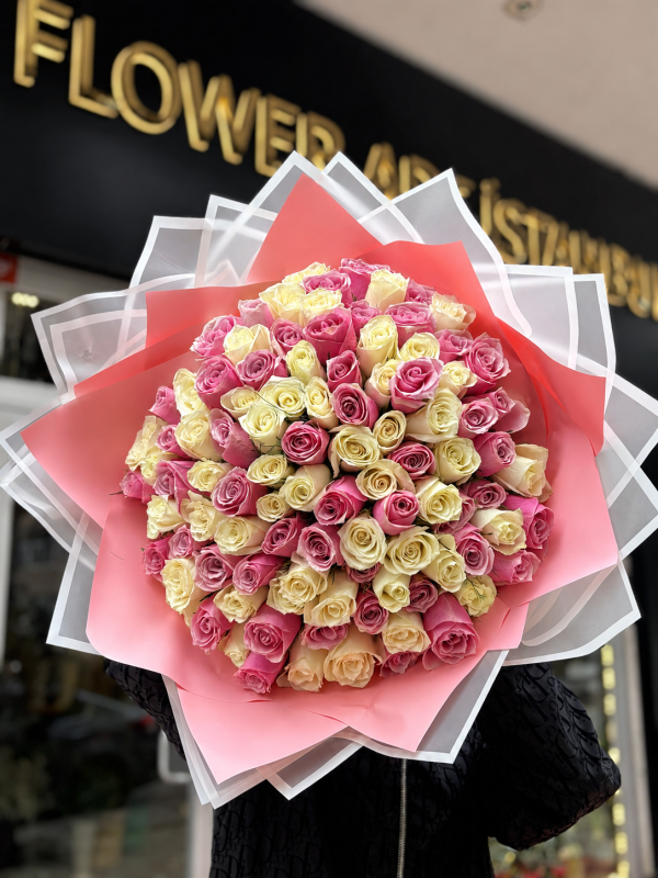 Strawberry Blush - 101 Pink White Roses - Local Florist Istanbul