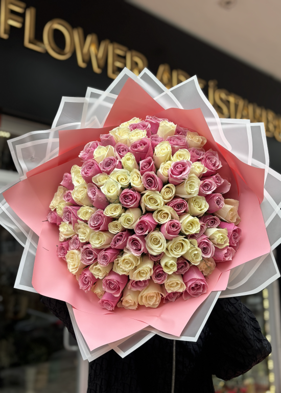 Strawberry Blush - 101 Pink White Roses