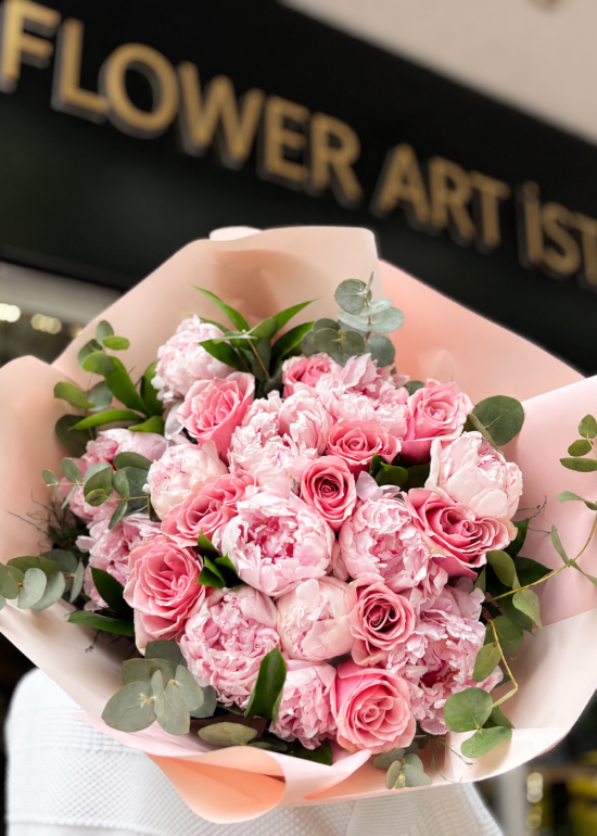 Blush Peony & Rose Bouque