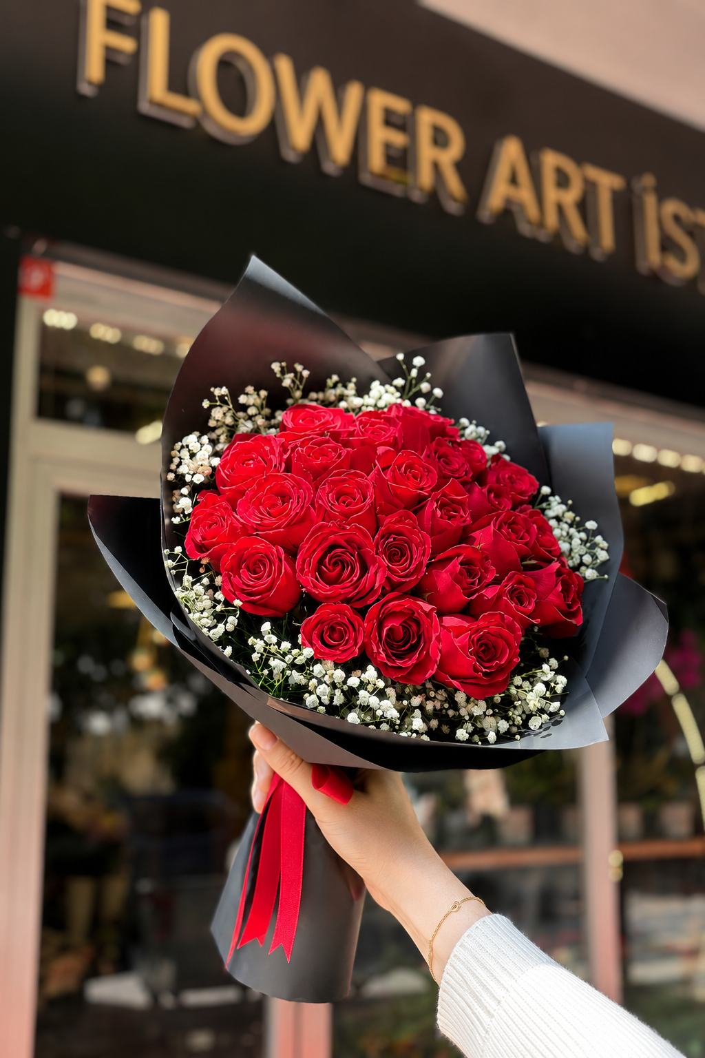 25 Red Roses