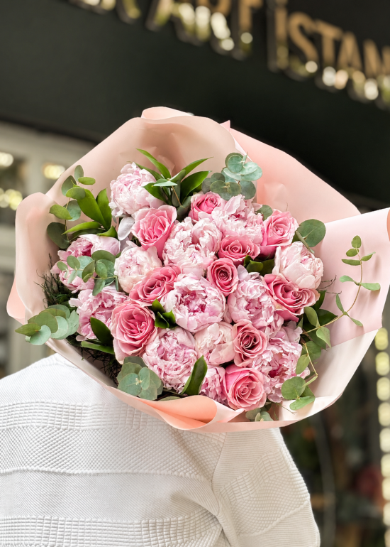 Blush Peony & Rose Bouque