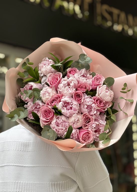 Blush Peony & Rose Bouque