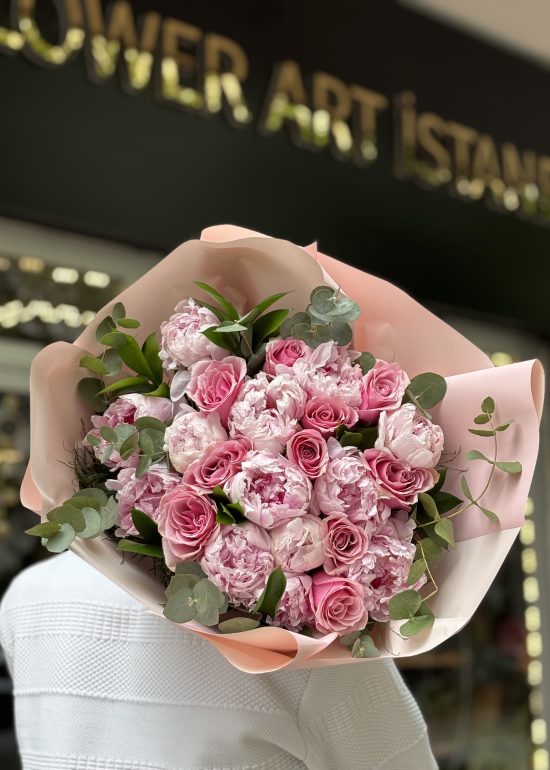 Blush Peony & Rose Bouque