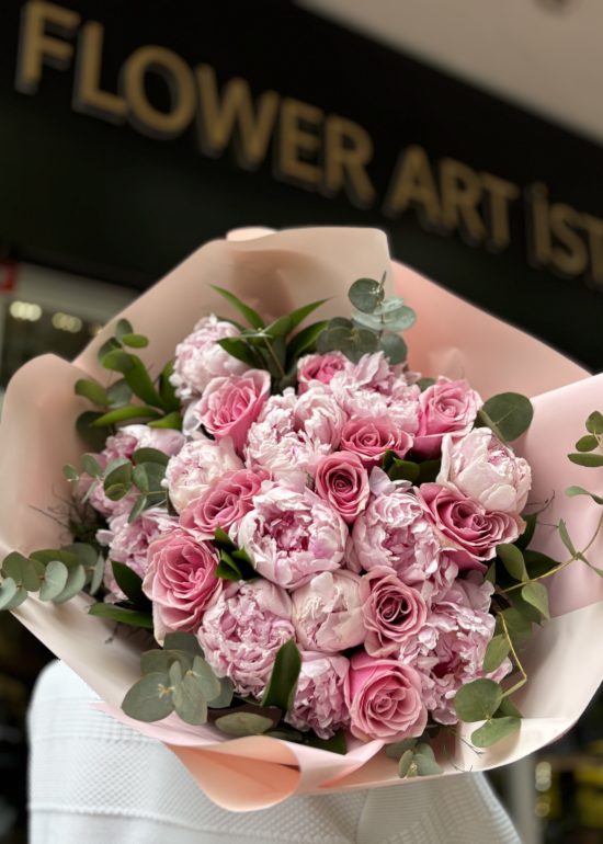 Blush Peony & Rose Bouque