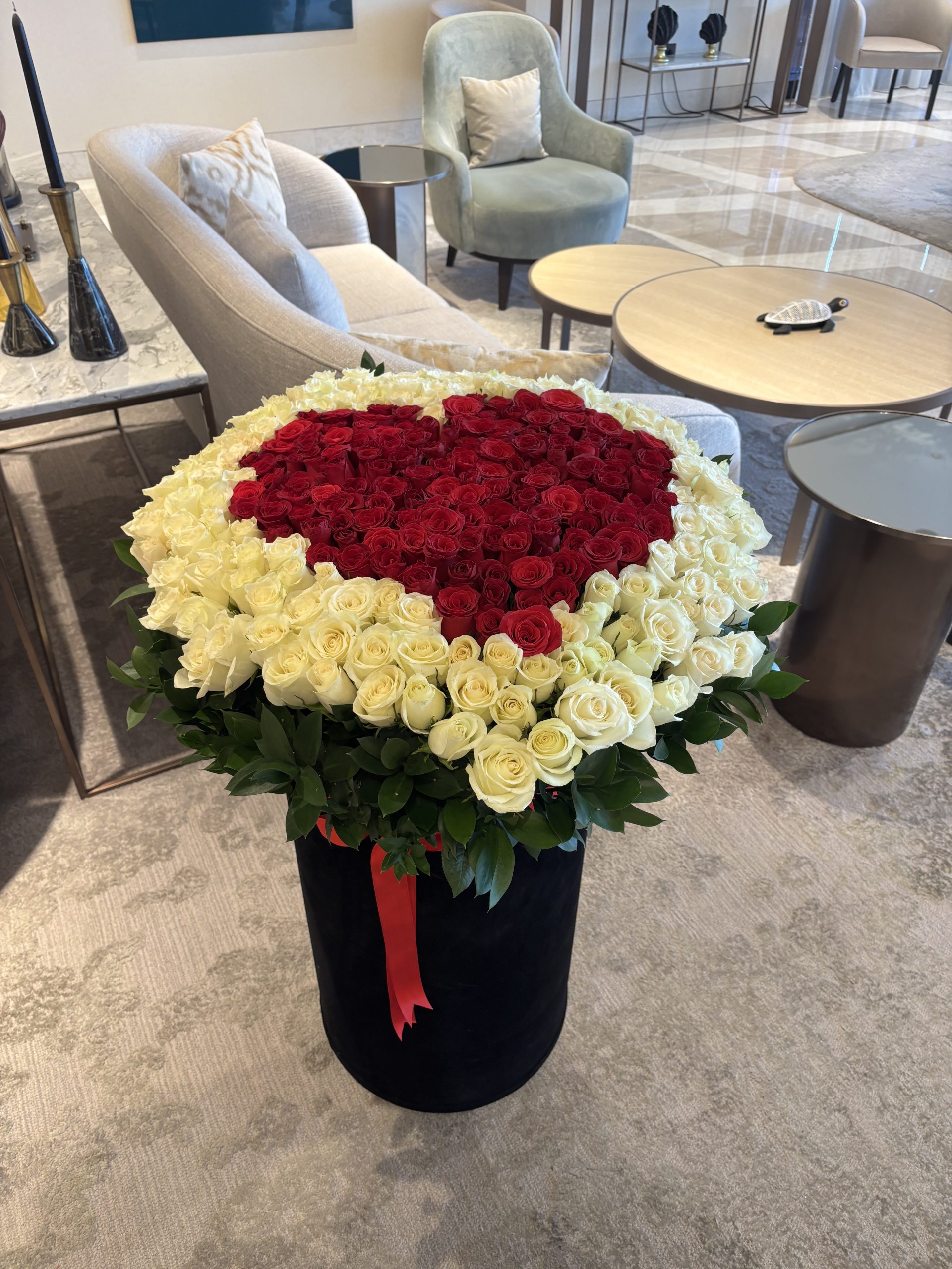 365 Days of Love – Grand Rose Box (3)
