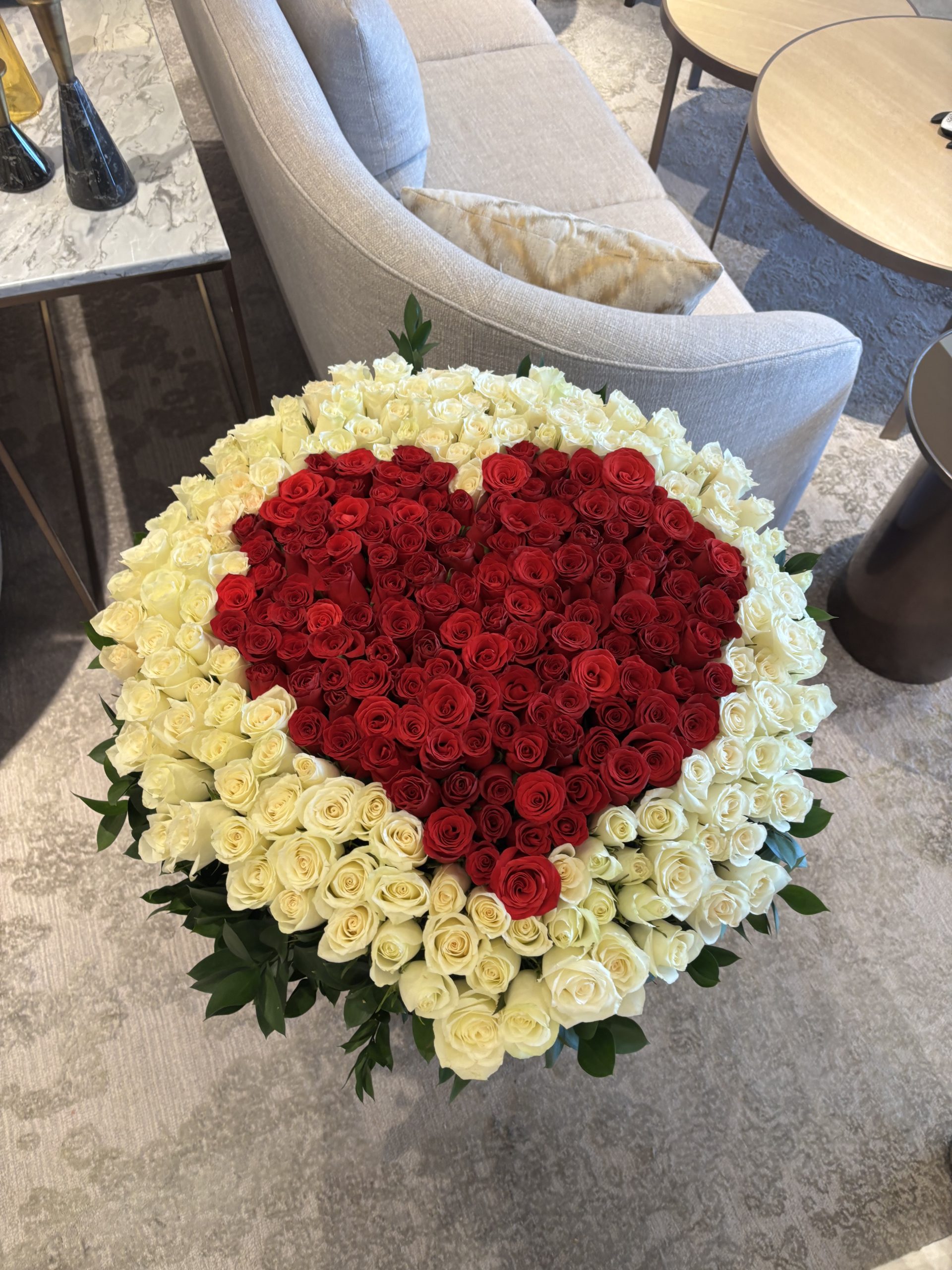 365 Days of Love – Grand Rose Box (4)