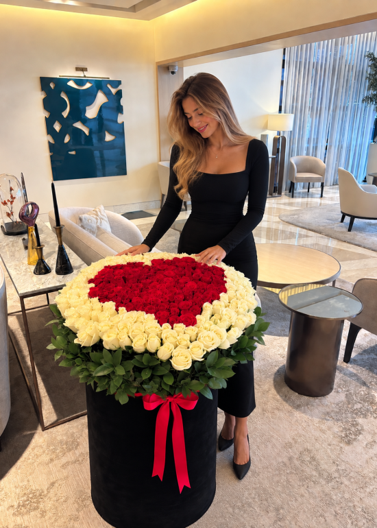 365 Days of Love – Grand Rose Box